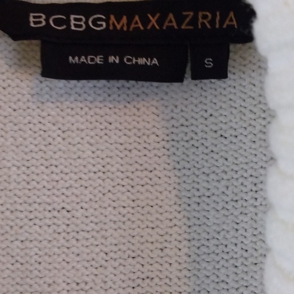 BCBG Maxazria White Ribbed Sweater - Picture 10 of 11